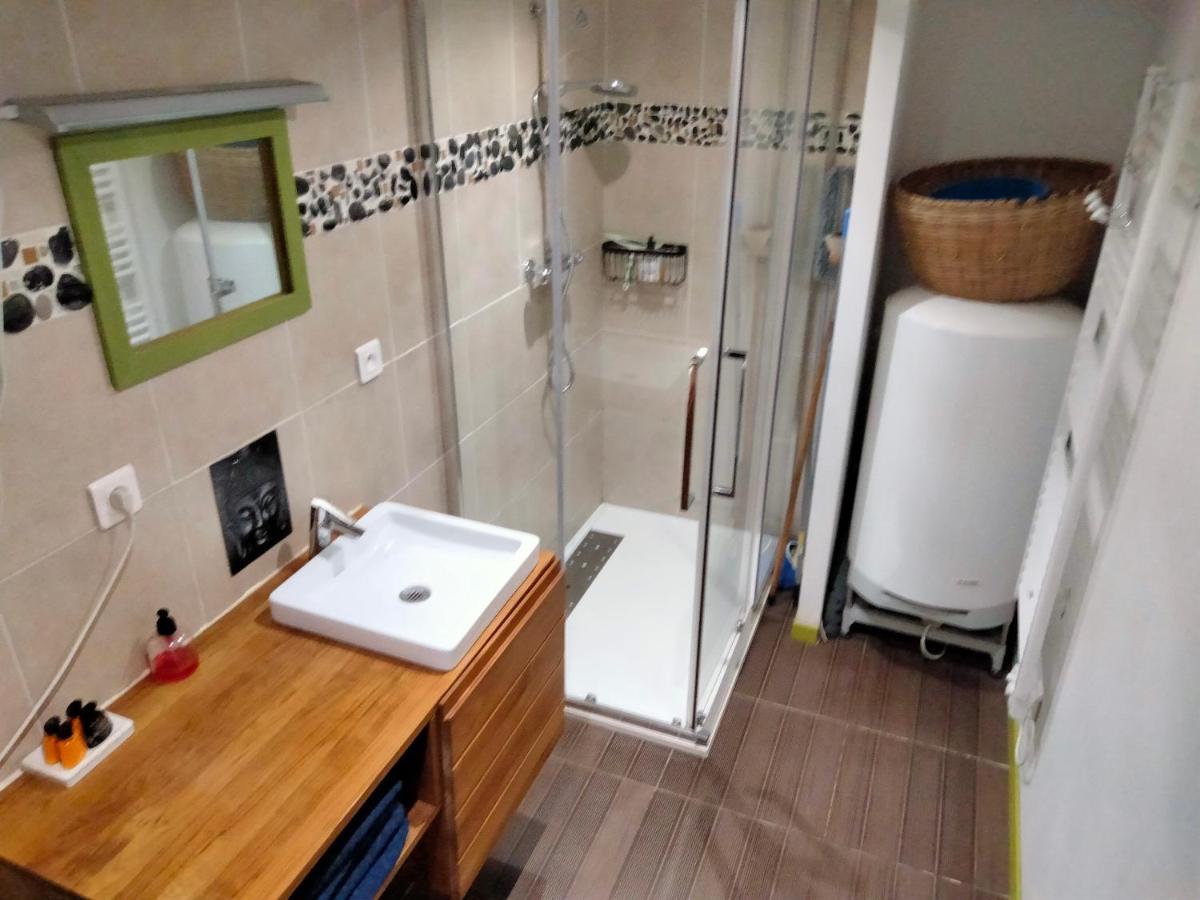 Appartement T2 Sur Cour Nantaise Reze Exterior photo