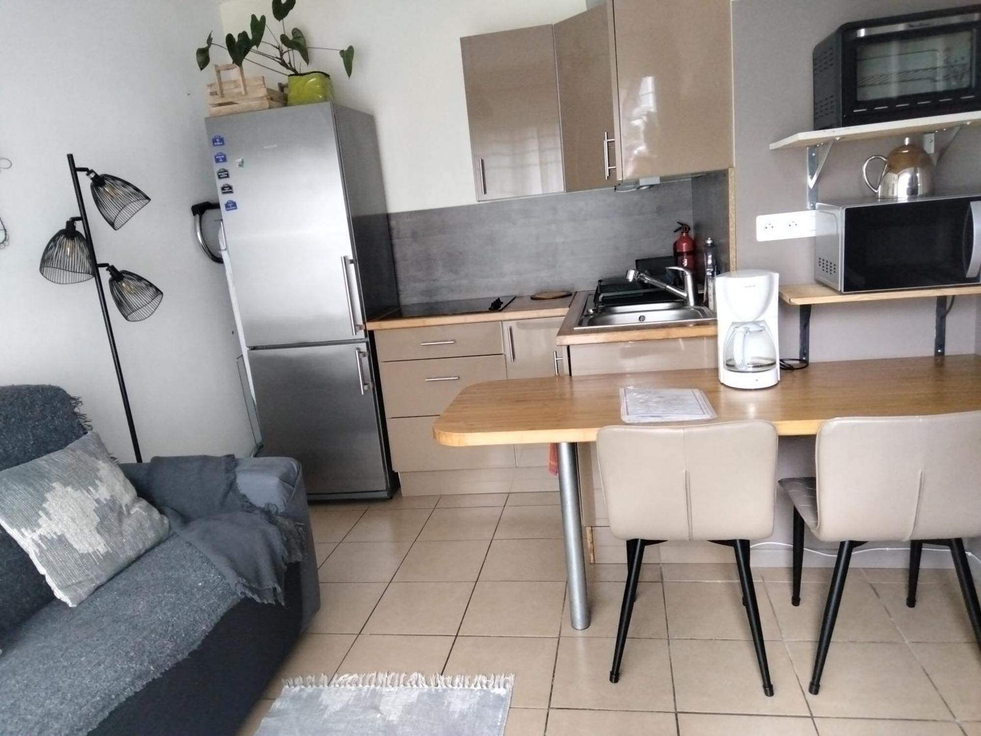 Appartement T2 Sur Cour Nantaise Reze Exterior photo